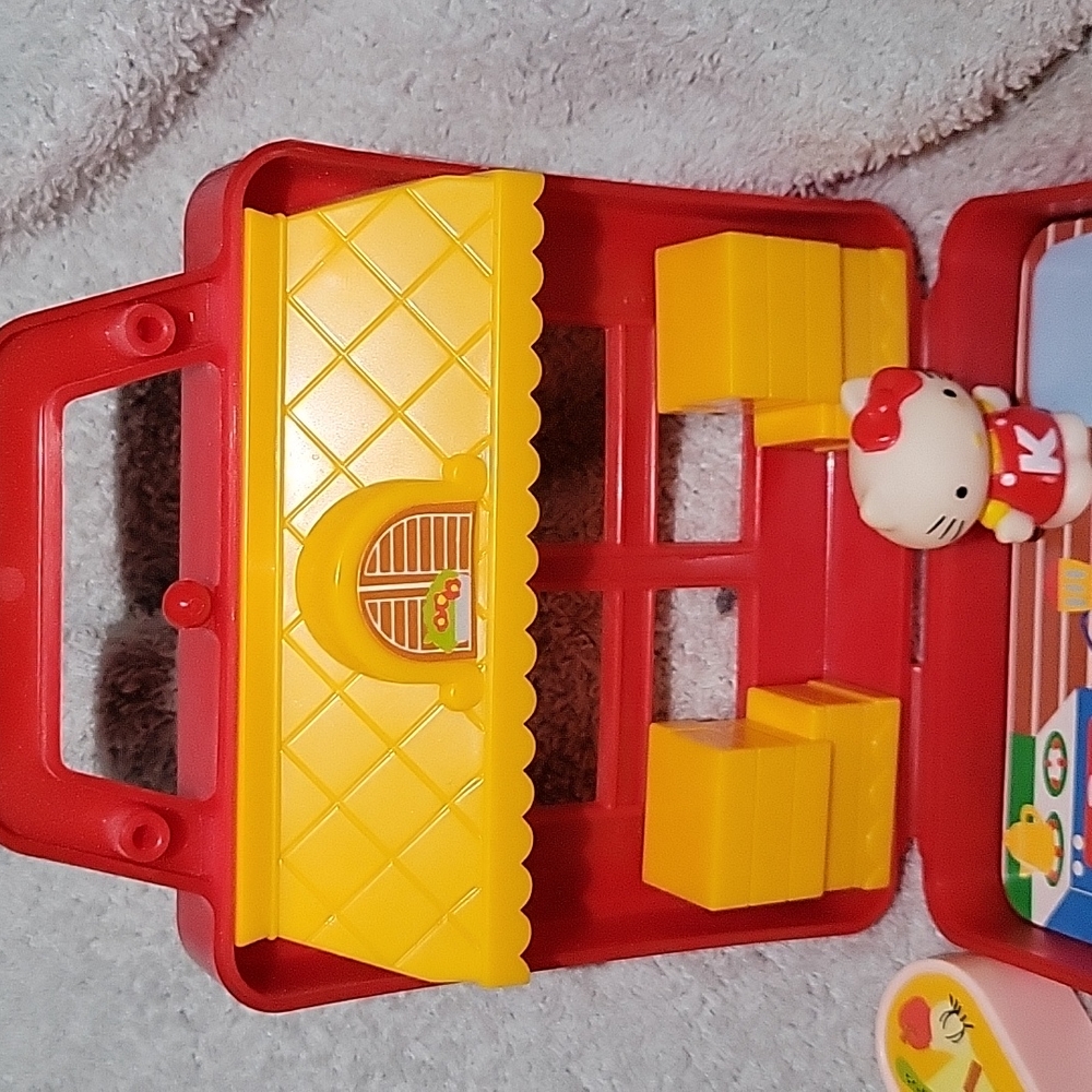 Rare Vintage Hello Kitty Playset - Picture 4 of 7